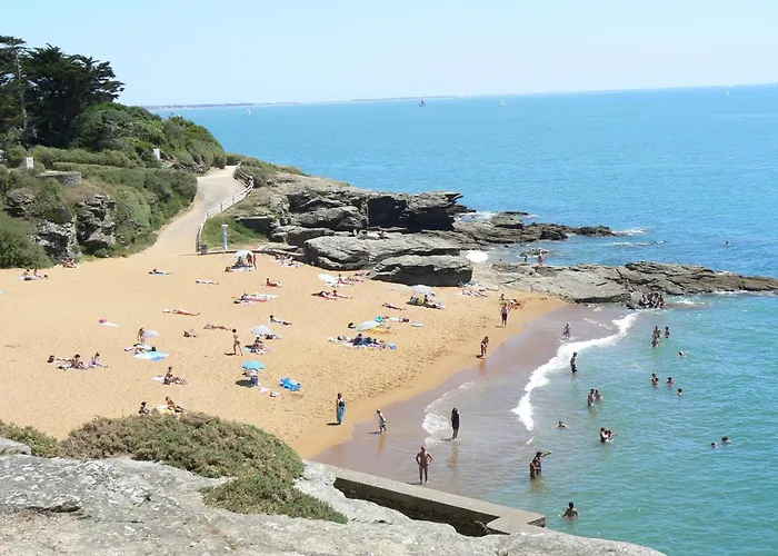 Bord De Mer, Rez-de-terrasse Pour 4, *