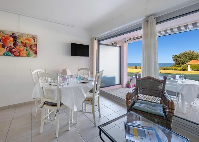 公寓 Bord De Mer, Rez-de-terrasse Pour 4, 波尔尼克