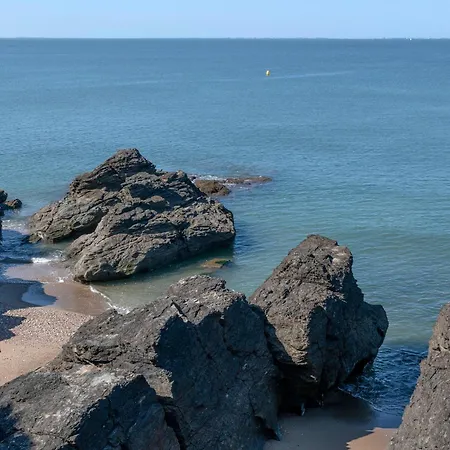Bord De Mer, Rez-de-terrasse Pour 4, Pornic