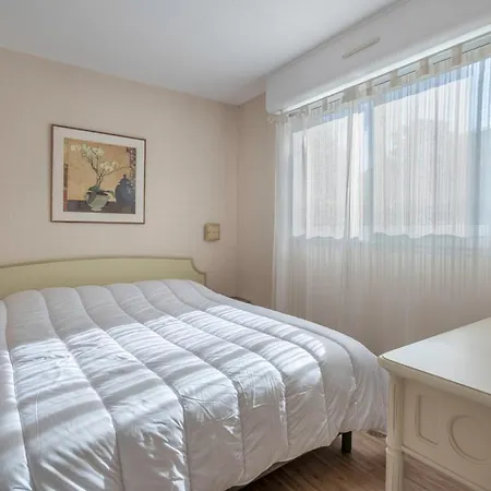 Apartment Bord De Mer, Rez-de-terrasse Pour 4,