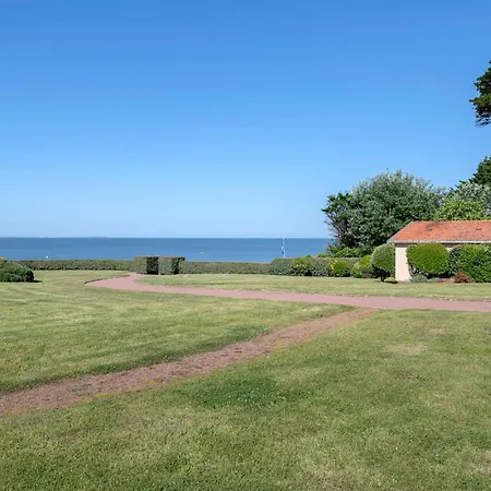 Apartament Bord De Mer, Rez-de-terrasse Pour 4, *